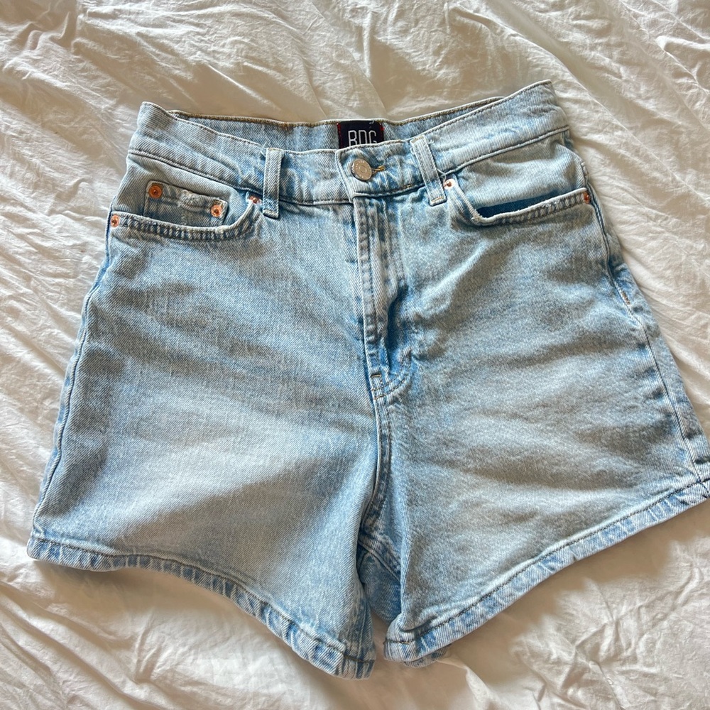 BDG Blue Jean Shorts High-Waisted Retro Style